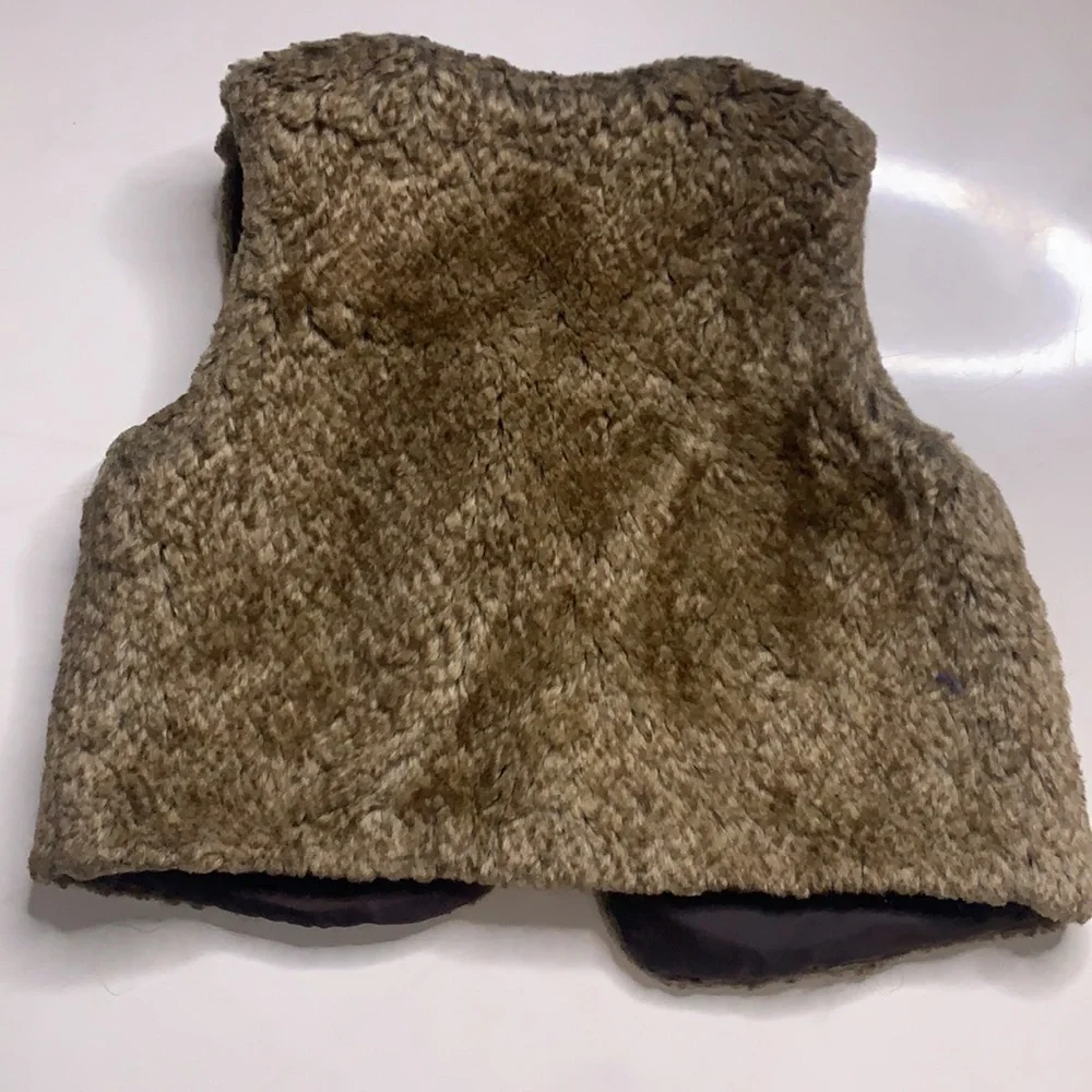 Old Navy toddler girls brown fuzzy faux fur vest 2T